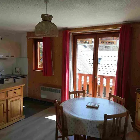 Apartment 4/5 Pers 2* Avec Balcon Plein Sud Et Parking - Centre De Valloire, Proche Remontee - Fr-1-263-449